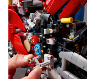 LEGO Technic 42202 Motocykl Ducati Panigale V4 S - 1298077 - zdjęcie 7